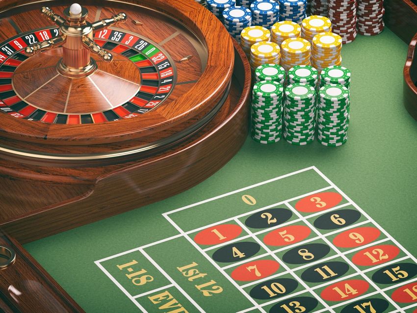 8 stratégies expertes pour dominer le blackjack en ligne avec Housseniawriting